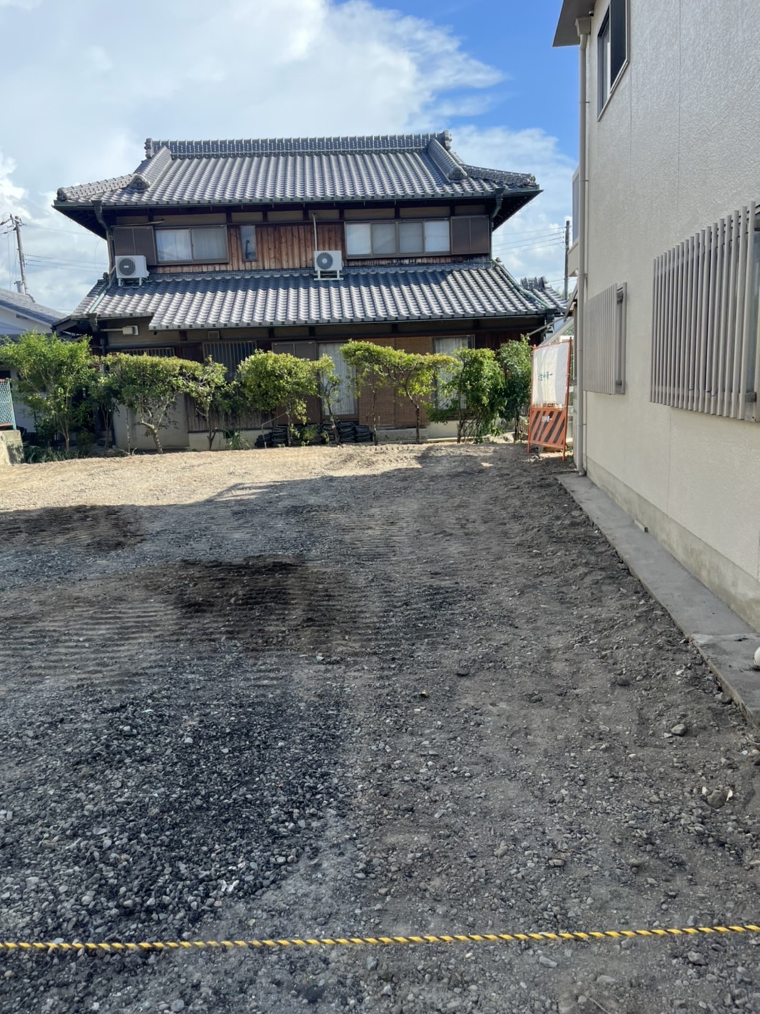 京都市伏見区納所北城堀《月極駐車場　アスファルト斫り⇒解体更地》